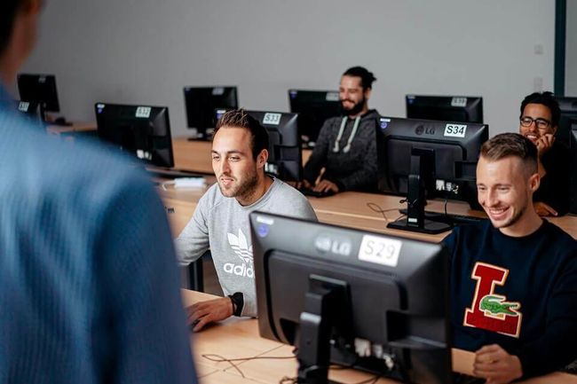 Kleine Gruppen. Großer Erfolg. Kleine Gruppen. Großer Erfolg.
